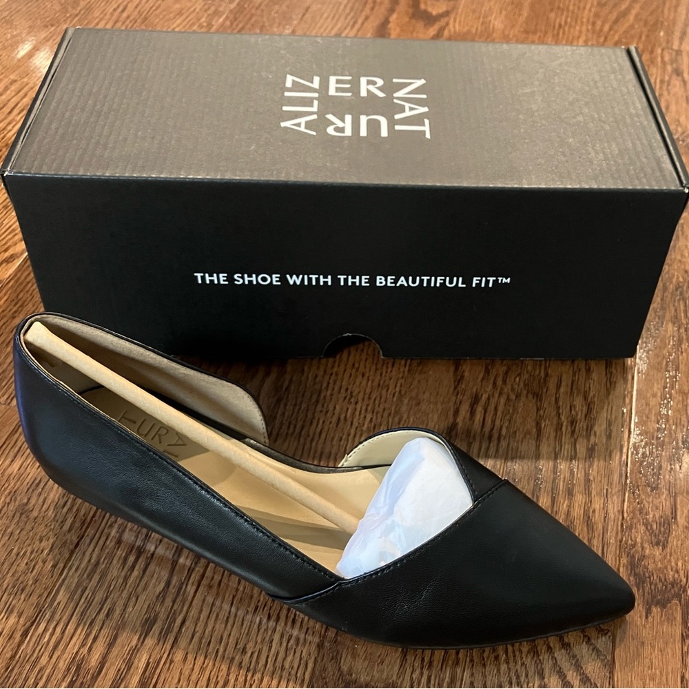 Naturalizer Kristin Flats, Black, 6.5